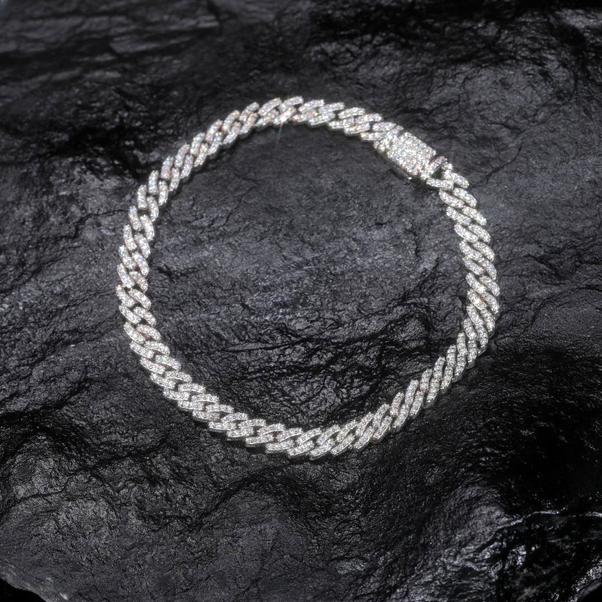 6 mm lab-created moissanite Cuban link bracelet, product photo